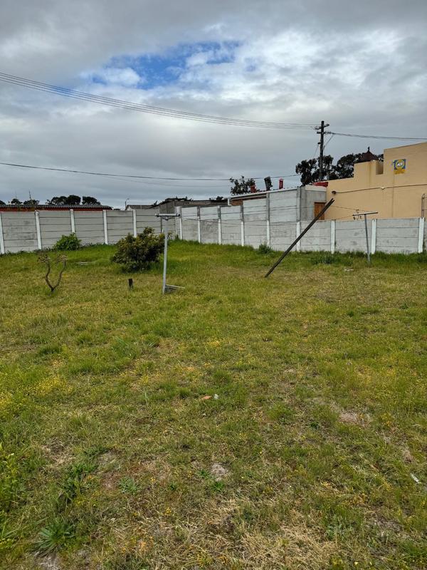 2 Bedroom Property for Sale in Bishop Lavis Western Cape